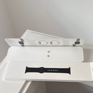 Apple Black Watch Band 40mm NEW